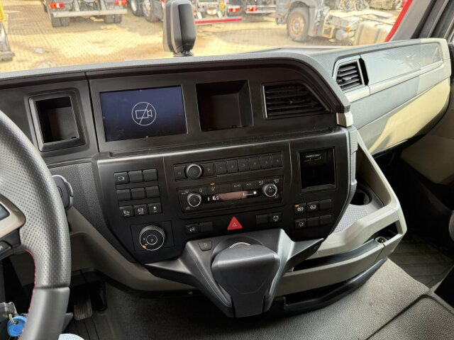 MAN TGS 18.520 4x4 SZM - Kipphyd. Blatt Luft Pritard - Tegljač: slika 3 MAN TGS 18.520 4x4 SZM - Kipphyd. Blatt Luft Pritard - Tegljač: slika 3