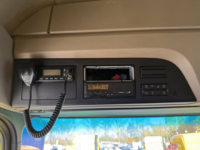 Mercedes-Benz ACTROS 1846 4x4 HAD Eur 6 Kipphydraulik Retarder - Tegljač: slika 4 Mercedes-Benz ACTROS 1846 4x4 HAD Eur 6 Kipphydraulik Retarder - Tegljač: slika 4