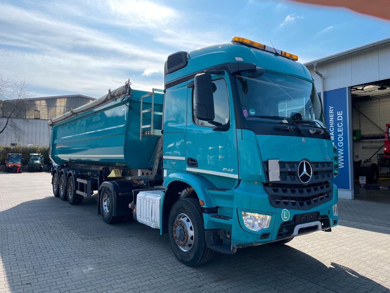 Mercedes-Benz Arocs 2142 4x4H SZM Euro 6 Kipphydraulik - Tegljač: slika 1 Mercedes-Benz Arocs 2142 4x4H SZM Euro 6 Kipphydraulik - Tegljač: slika 1