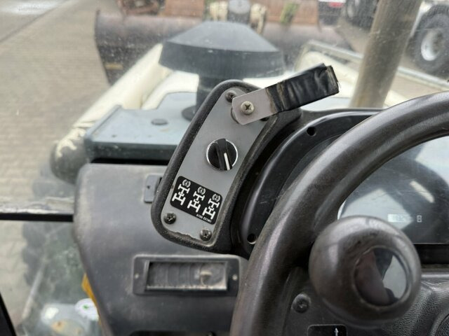 Terex 860 SX Baggerlader Baujahr 2013 - Bager utovarivač: slika 3 Terex 860 SX Baggerlader Baujahr 2013 - Bager utovarivač: slika 3