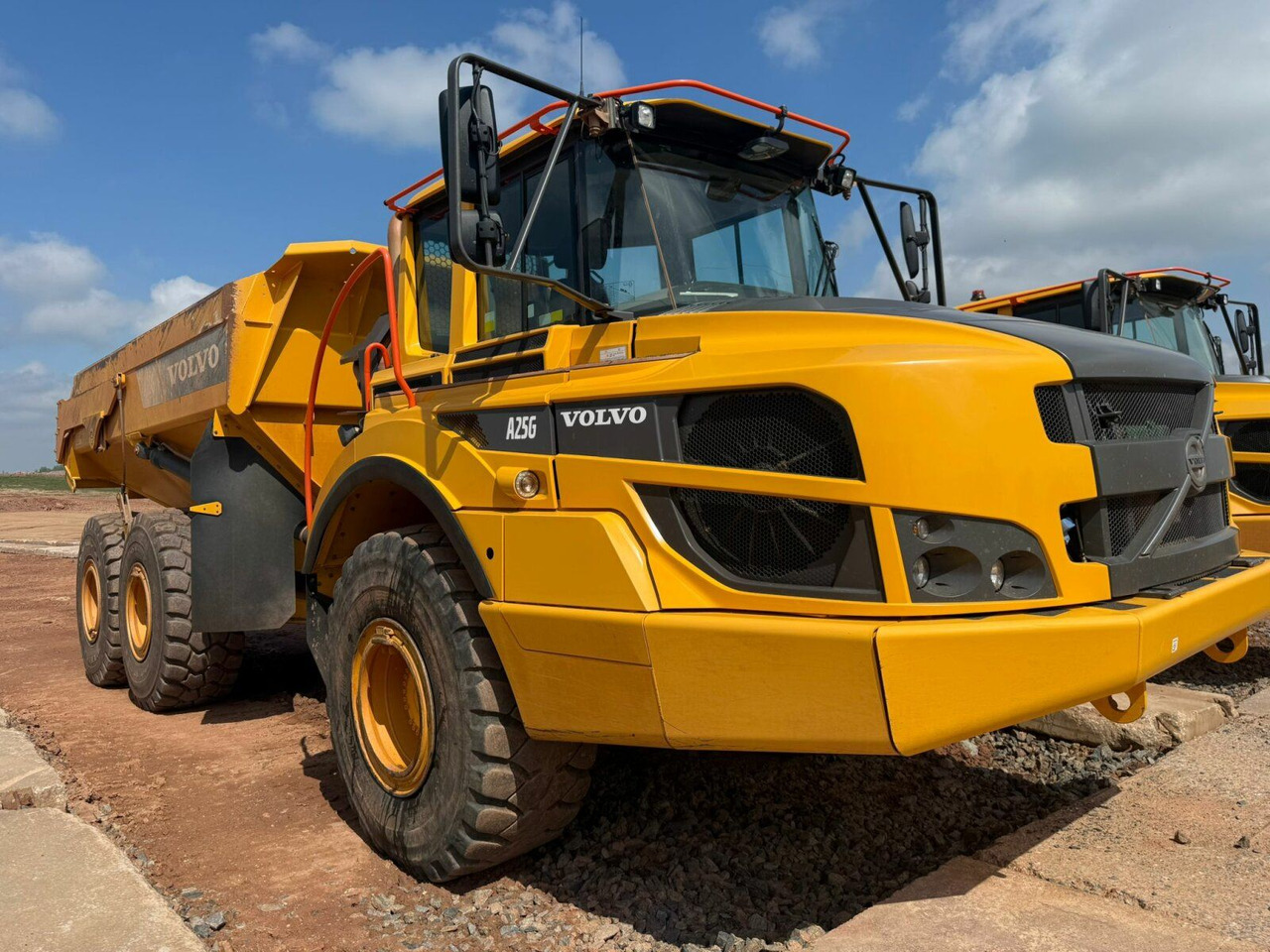 Volvo A25G Dumper 22,7 Ton TOP gepflegt - Istovarivač: slika 1 Volvo A25G Dumper 22,7 Ton TOP gepflegt - Istovarivač: slika 1