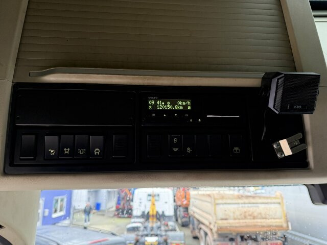 Volvo FH 510 8x4 Holztransporter Kran PENZ *Anhänger - Šticar, Kamion sa dizalicom: slika 3 Volvo FH 510 8x4 Holztransporter Kran PENZ *Anhänger - Šticar, Kamion sa dizalicom: slika 3