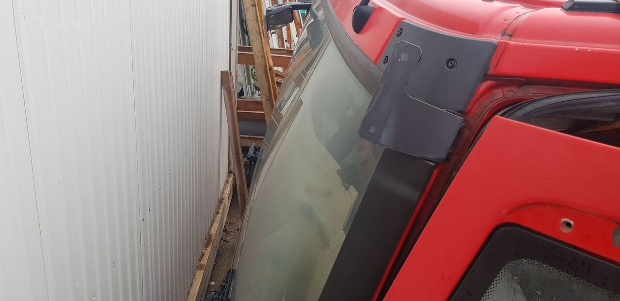 IVECO TRAKKER 450 - Kabina za Kamion: slika 2 IVECO TRAKKER 450 - Kabina za Kamion: slika 2