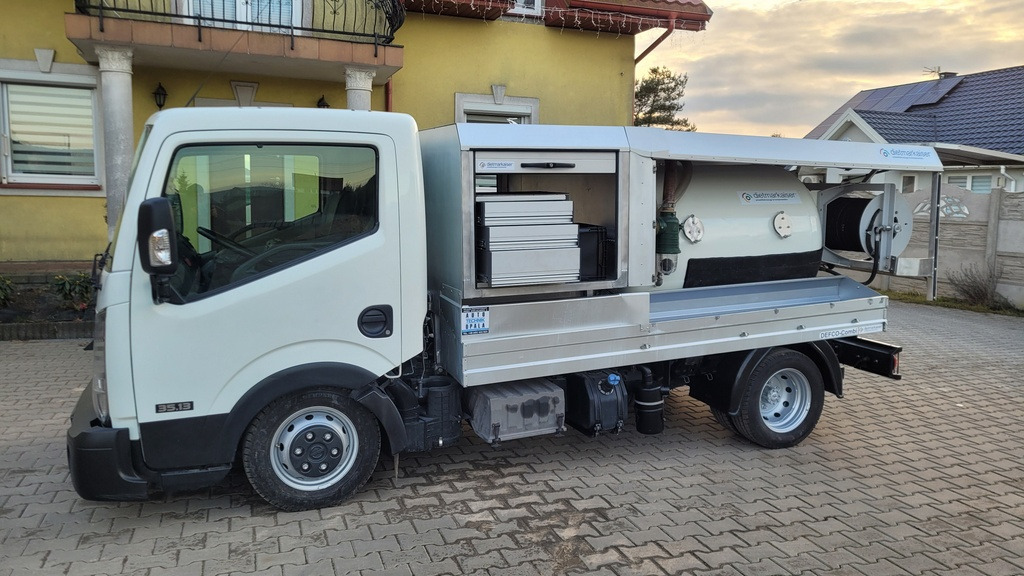 Nissan Cabstar COMBI Kanalreiniger VAAVUM CLEANER - Vakuumska cisterna: slika 2 Nissan Cabstar COMBI Kanalreiniger VAAVUM CLEANER - Vakuumska cisterna: slika 2