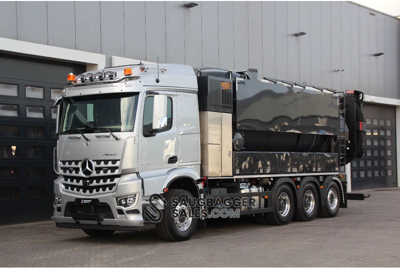 Mercedes-Benz NAAKTGEBOREN Vacu-Press 11.000 - Vakuumska cisterna: slika 1 Mercedes-Benz NAAKTGEBOREN Vacu-Press 11.000 - Vakuumska cisterna: slika 1