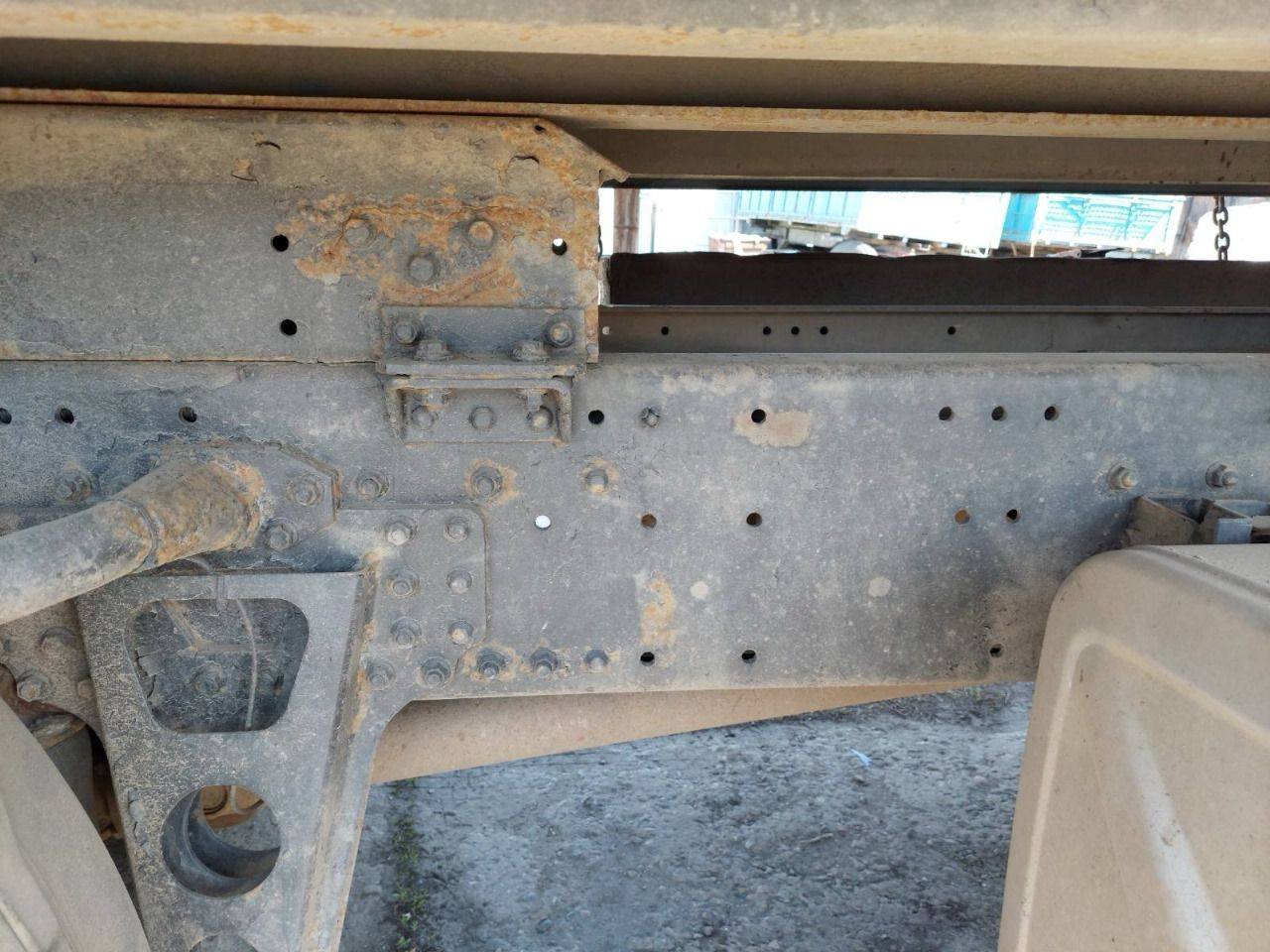 Kamion sa tovarnim sandukom MAN 26.414: slika 10