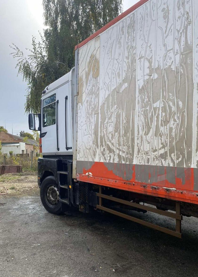 RENAULT Magnum 430 ID1611 - Kamion sa zatvorenim sandukom: slika 4 RENAULT Magnum 430 ID1611 - Kamion sa zatvorenim sandukom: slika 4