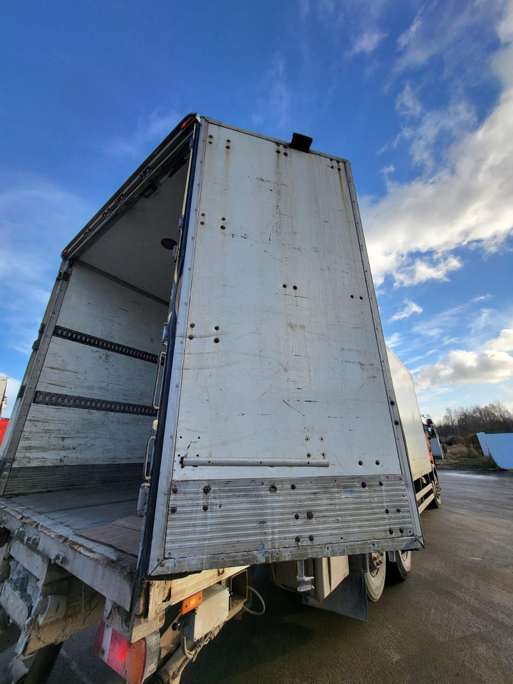 SCANIA 114L.340 - Kamion sa zatvorenim sandukom: slika 5 SCANIA 114L.340 - Kamion sa zatvorenim sandukom: slika 5
