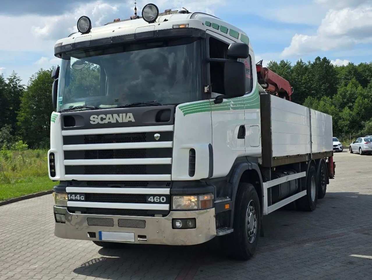 SCANIA 144.460 - Kamion sa tovarnim sandukom, Kamion sa dizalicom: slika 2 SCANIA 144.460 - Kamion sa tovarnim sandukom, Kamion sa dizalicom: slika 2