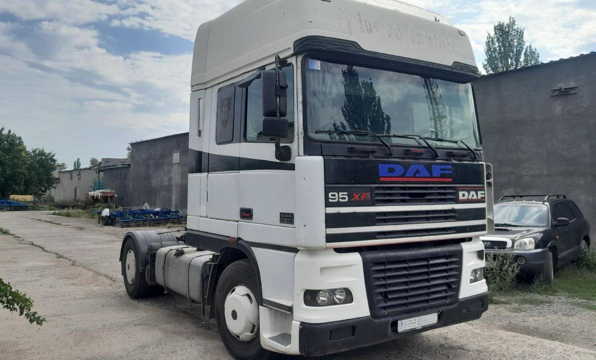 DAF 95XF430 - Tegljač: slika 1 DAF 95XF430 - Tegljač: slika 1
