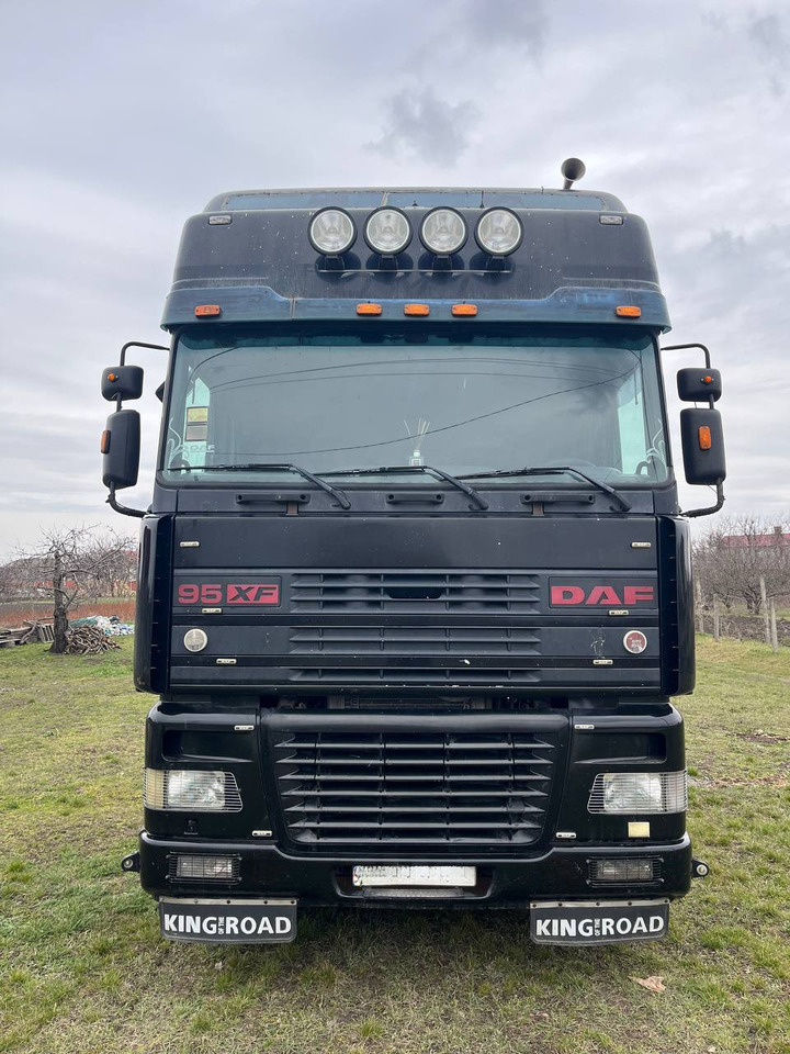 DAF 95XF480 - Tegljač: slika 2 DAF 95XF480 - Tegljač: slika 2