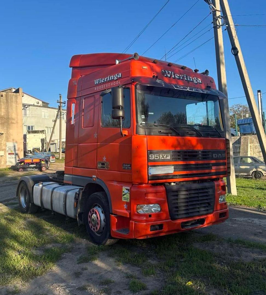 DAF XF 95.380 - Tegljač: slika 1 DAF XF 95.380 - Tegljač: slika 1