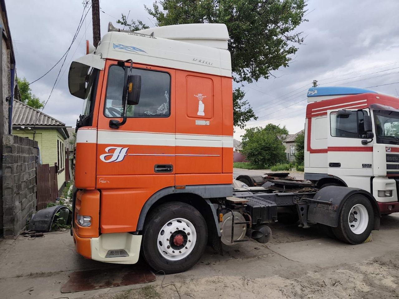 DAF XF 95.430 - Tegljač: slika 2 DAF XF 95.430 - Tegljač: slika 2