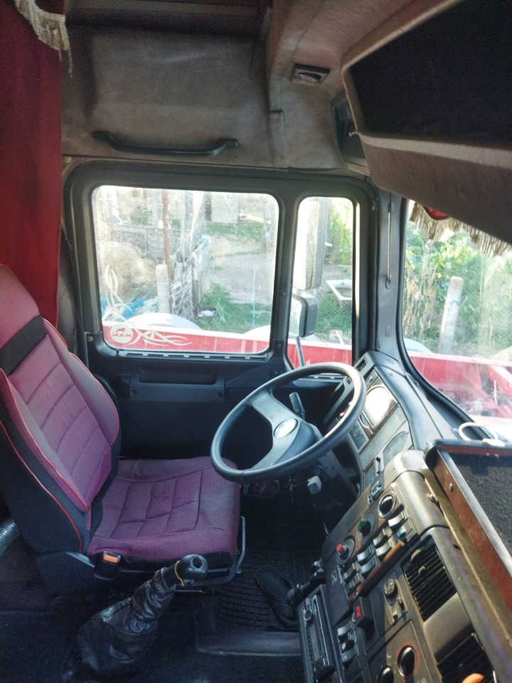 Tegljač MAN 26.414: slika 15