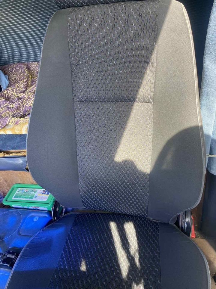 Tegljač RENAULT Major 340: slika 7