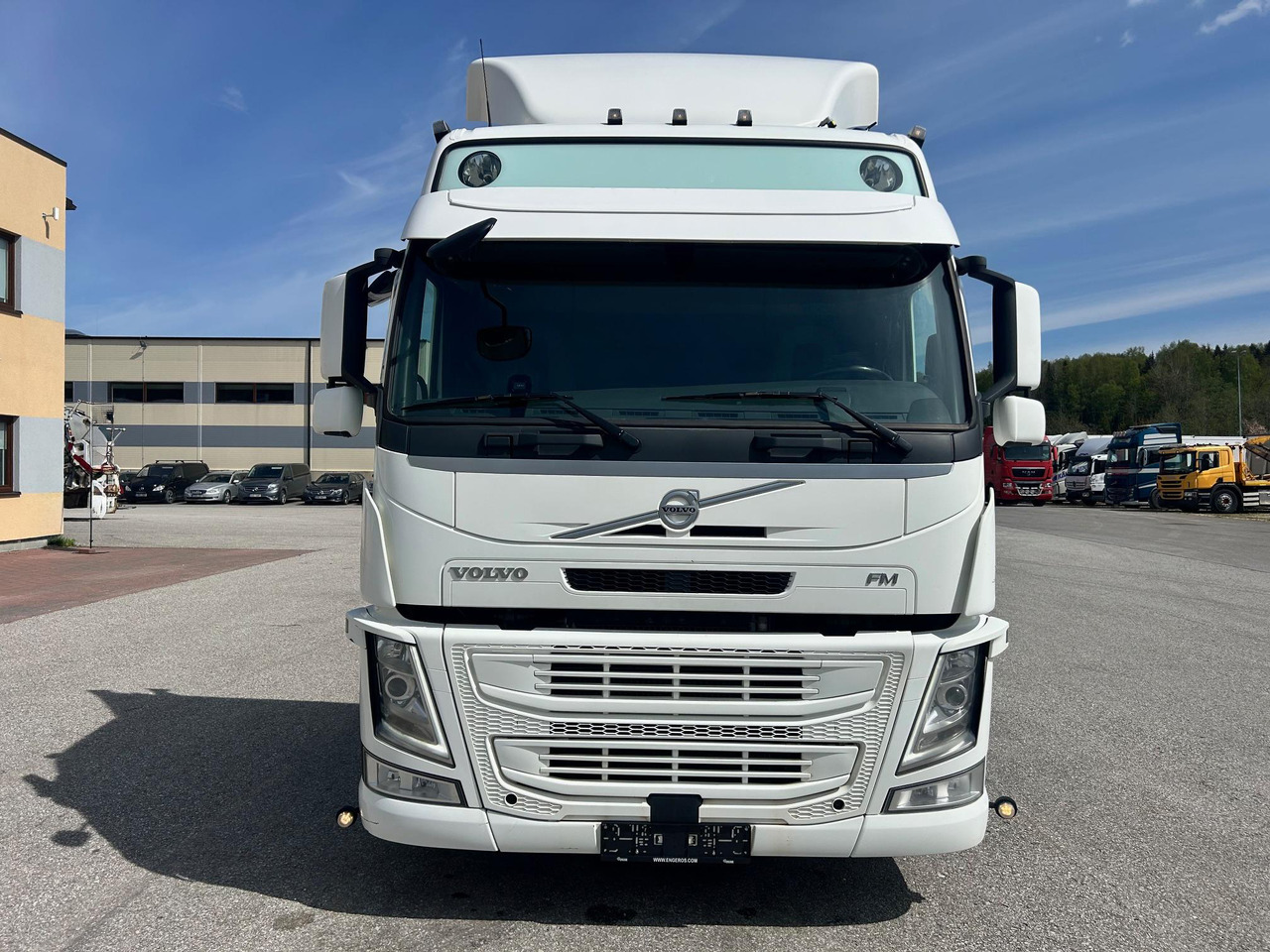 VOLVO FM500 - Kamion sa golom šasijom i zatvorenom kabinom: slika 3 VOLVO FM500 - Kamion sa golom šasijom i zatvorenom kabinom: slika 3