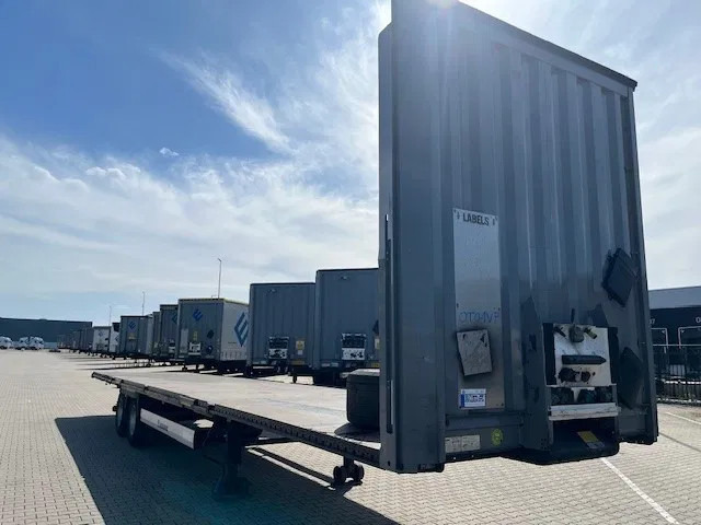 Krone 2023 Krone XL mega hupac flat with damage - Poluprikolica sa zatvorenim sandukom: slika 1 Krone 2023 Krone XL mega hupac flat with damage - Poluprikolica sa zatvorenim sandukom: slika 1