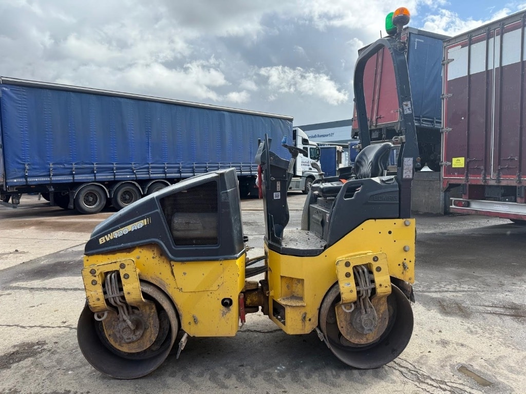 Valjak za puteve Bomag BW 120 AD-5: slika 7
