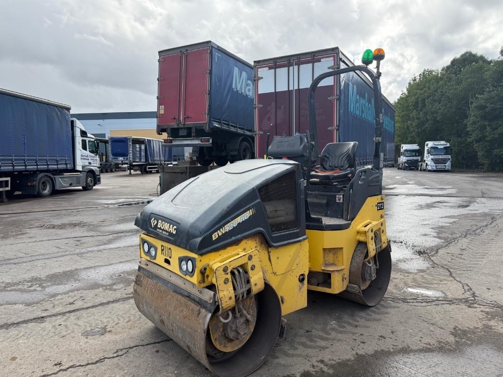 Valjak za puteve Bomag BW 120 AD-5: slika 6