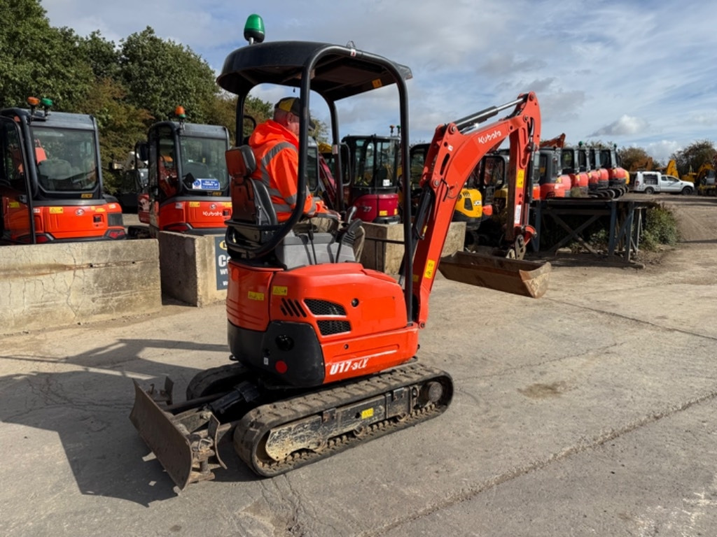 Kubota U 17-3 - Mini bager: slika 3 Kubota U 17-3 - Mini bager: slika 3