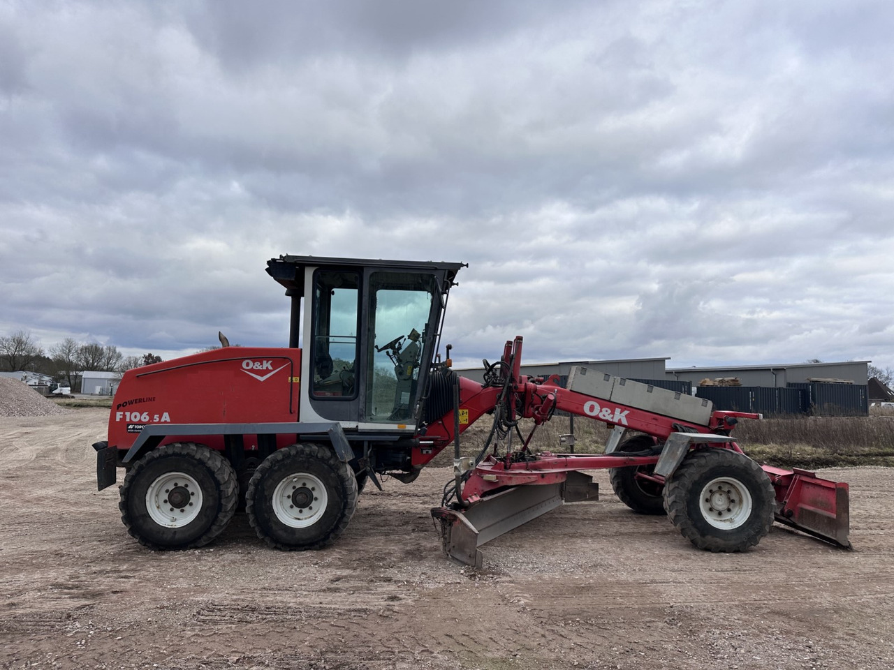 NEW HOLLAND F 106.5 - 6x6 Laser Topcon- Klima Cummins 6 Zyl. - Grejder: slika 2 NEW HOLLAND F 106.5 - 6x6 Laser Topcon- Klima Cummins 6 Zyl. - Grejder: slika 2
