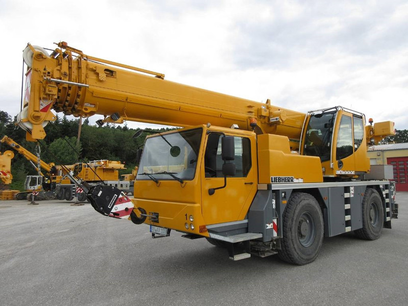 Liebherr LTM 1040-2.1 - Autokran za sve terene: slika 1 Liebherr LTM 1040-2.1 - Autokran za sve terene: slika 1