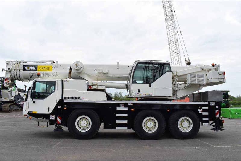 Liebherr LTM1055-3.2 - Autokran za sve terene: slika 1 Liebherr LTM1055-3.2 - Autokran za sve terene: slika 1