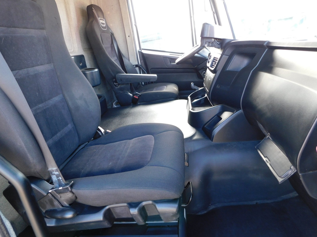 Iveco Ad340x - Mikser za beton: slika 5 Iveco Ad340x - Mikser za beton: slika 5