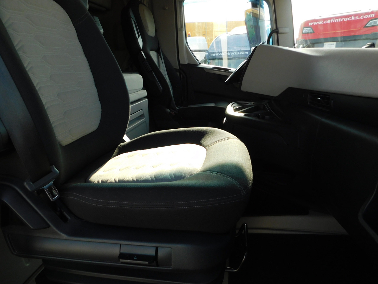 Ford F max 4x2 scab e6 12tx2620 - Tegljač: slika 5 Ford F max 4x2 scab e6 12tx2620 - Tegljač: slika 5