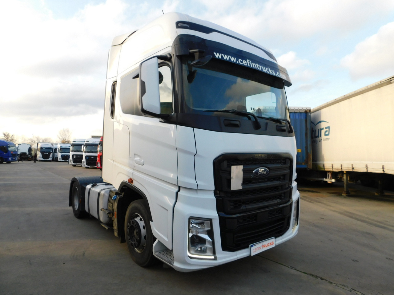 Ford F max 4x2 scab e6 12tx2620 - Tegljač: slika 2 Ford F max 4x2 scab e6 12tx2620 - Tegljač: slika 2