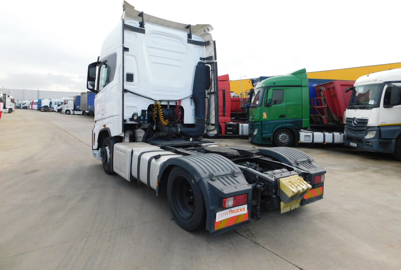 Ford F max ll 4x2 scab e6 12tx2620 - Tegljač: slika 4 Ford F max ll 4x2 scab e6 12tx2620 - Tegljač: slika 4