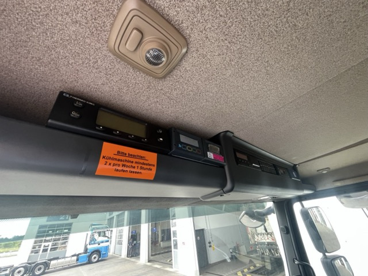 MAN TGM 15.290 4x2 LL Tiefkühler ATP 08.2028 Euro6 - Dostavno vozilo hladnjača: slika 5 MAN TGM 15.290 4x2 LL Tiefkühler ATP 08.2028 Euro6 - Dostavno vozilo hladnjača: slika 5