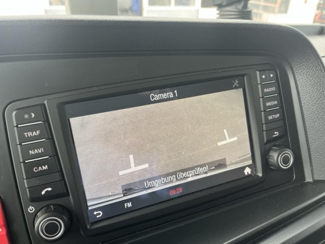 MAN TGM 15.290 4x2 LL Tiefkühler ATP 08.2028 Euro6 - Dostavno vozilo hladnjača: slika 3 MAN TGM 15.290 4x2 LL Tiefkühler ATP 08.2028 Euro6 - Dostavno vozilo hladnjača: slika 3