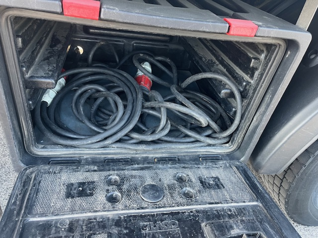 MAN TGM 15.290 4x2 LL Tiefkühler ATP möglich Euro6 - Dostavno vozilo hladnjača: slika 2 MAN TGM 15.290 4x2 LL Tiefkühler ATP möglich Euro6 - Dostavno vozilo hladnjača: slika 2