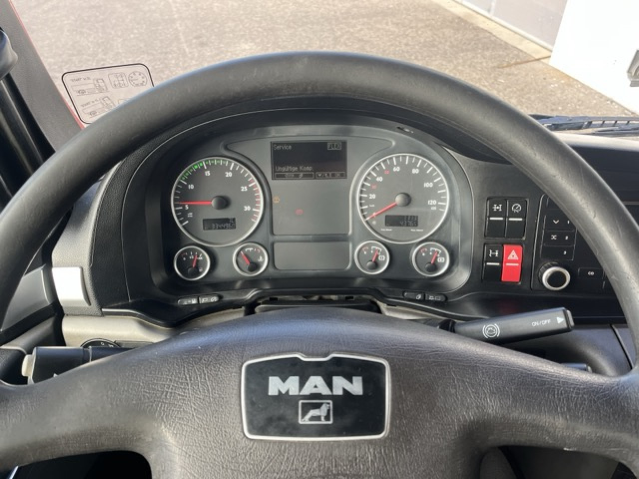 MAN TGS 33.440 6x4 BB mit Heckkran HIAB 166ES-4 Euro5 - Istovarivač, Kamion sa dizalicom: slika 3 MAN TGS 33.440 6x4 BB mit Heckkran HIAB 166ES-4 Euro5 - Istovarivač, Kamion sa dizalicom: slika 3