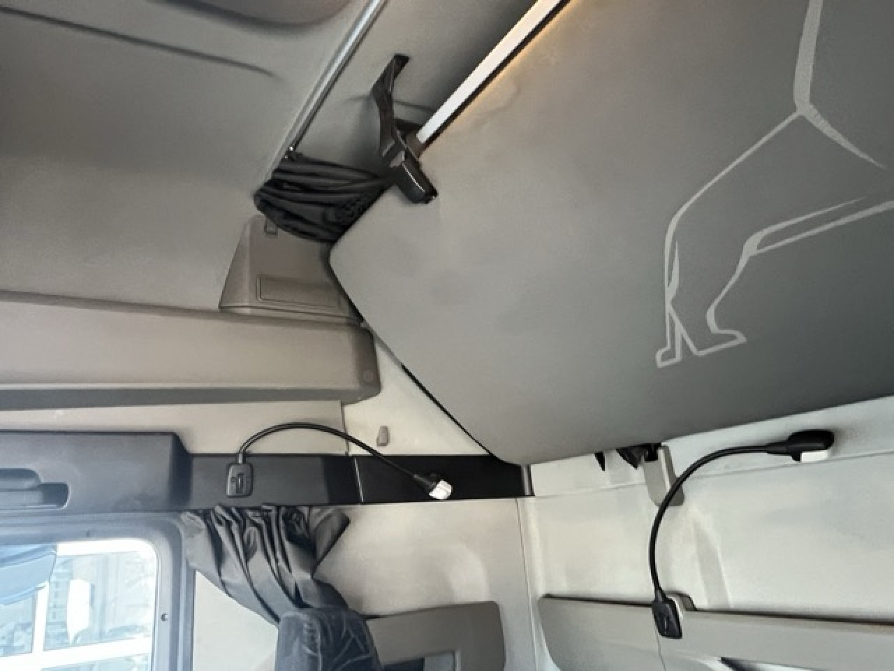 MAN TGX 18.510 4x2 BL SA Euro6 Retarder Klima ZV - Tegljač: slika 5 MAN TGX 18.510 4x2 BL SA Euro6 Retarder Klima ZV - Tegljač: slika 5