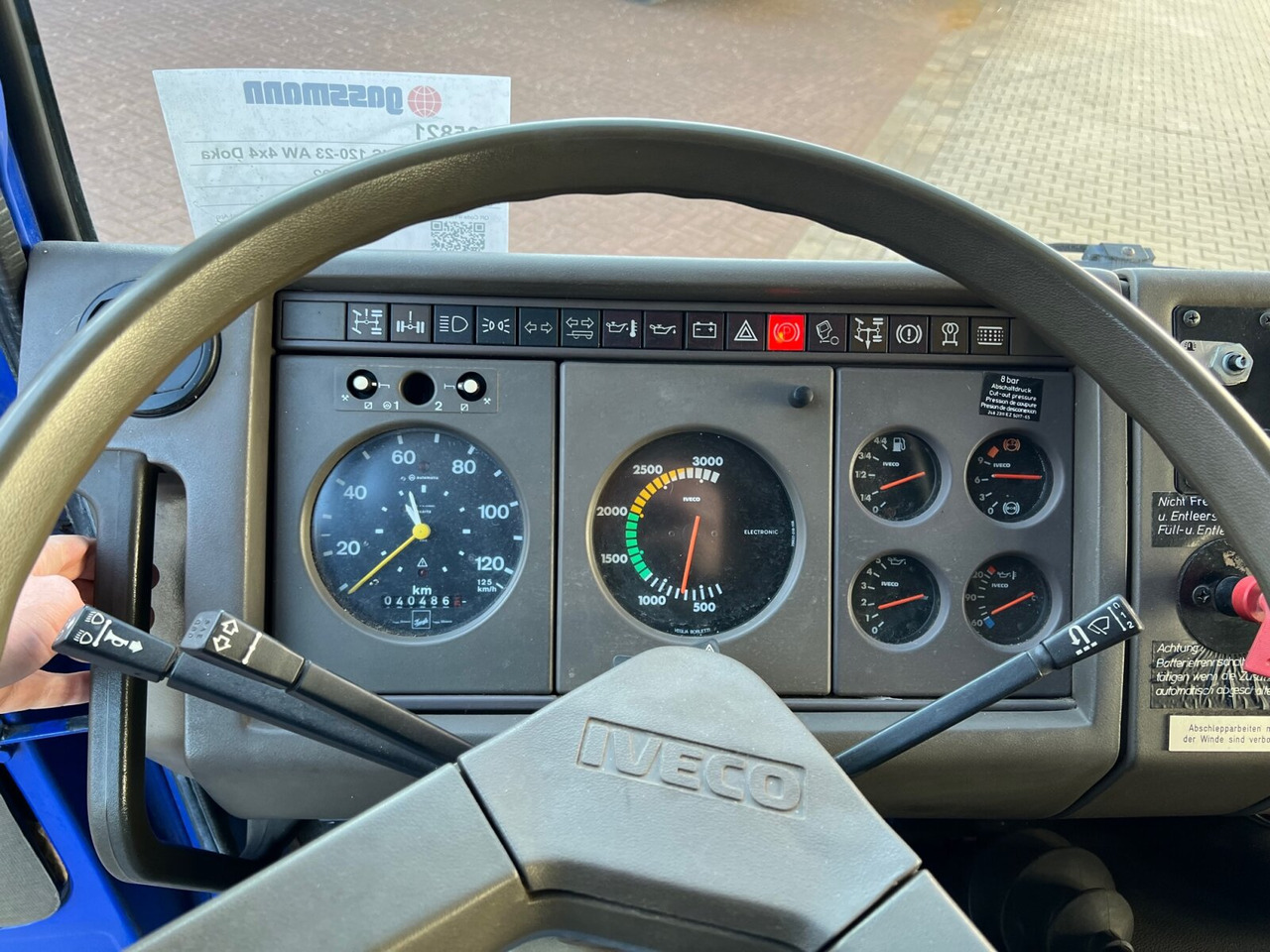 Kamion sa tovarnim sandukom 120-23 AW 4x4 Doka 120-23 AW 4x4 Doka, V8-Motor, Gerätewagen, Seilwinde: slika 7 Kamion sa tovarnim sandukom 120-23 AW 4x4 Doka 120-23 AW 4x4 Doka, V8-Motor, Gerätewagen, Seilwinde: slika 7