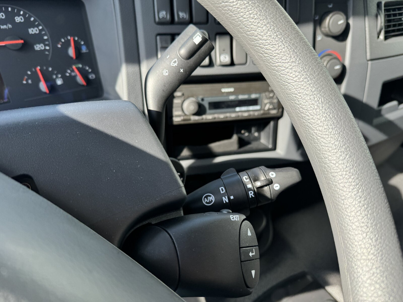 Novu Kamion sa golom šasijom i zatvorenom kabinom FE 350 6x2-4 FE 350/380 6x2-4, Lenk-/Liftachse: slika 4 Novu Kamion sa golom šasijom i zatvorenom kabinom FE 350 6x2-4 FE 350/380 6x2-4, Lenk-/Liftachse: slika 4