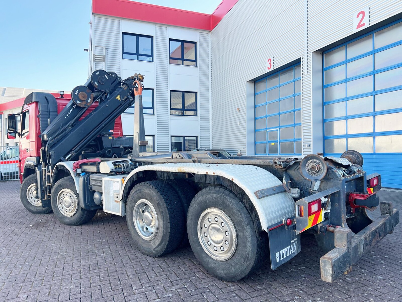 FM 460 8x2-6 FM 460 8x2-6, Lenk-/Liftachse, Kran HMF 2020-K4, Funk - Kamion sa hidrauličnom kukom, Kamion sa dizalicom: slika 2 FM 460 8x2-6 FM 460 8x2-6, Lenk-/Liftachse, Kran HMF 2020-K4, Funk - Kamion sa hidrauličnom kukom, Kamion sa dizalicom: slika 2