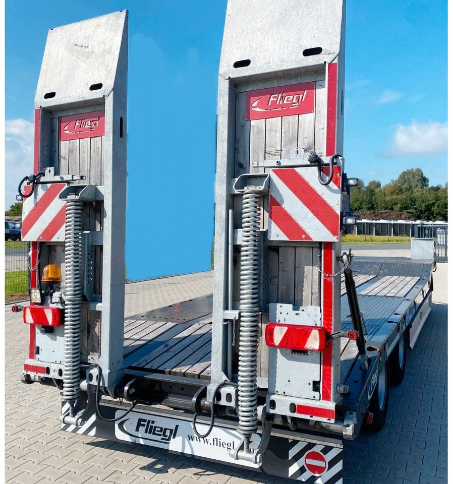 Fliegl DTS-S 300 DTS-S 300, verbreiterbar auf 3,05m - Niska prikolica za prevoz: slika 2 Fliegl DTS-S 300 DTS-S 300, verbreiterbar auf 3,05m - Niska prikolica za prevoz: slika 2