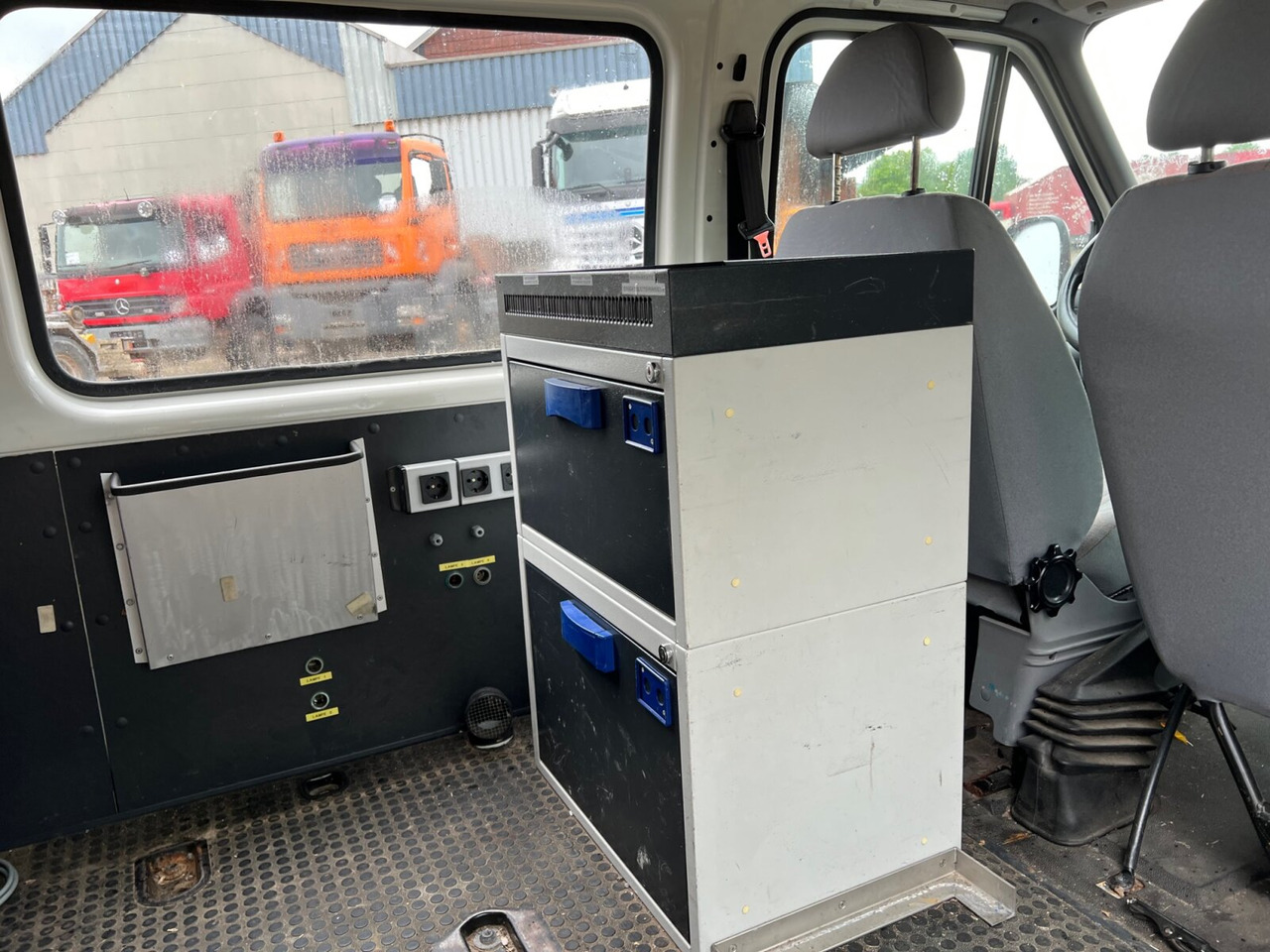 Dostavno vozilo sa duplom kabinom Ford Transit 2.0 4x2 Transit 2.0 4x2, Benziner!: slika 6 Dostavno vozilo sa duplom kabinom Ford Transit 2.0 4x2 Transit 2.0 4x2, Benziner!: slika 6