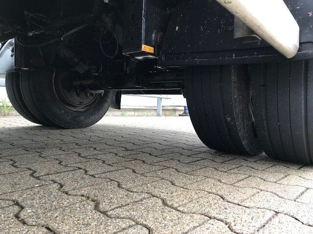 HDK 1860 HDK 1860 Hinterkippmulde ca. 28m³ mit Seperatmotor, eigene Hydraulik - Prikolica istovarivača: slika 5 HDK 1860 HDK 1860 Hinterkippmulde ca. 28m³ mit Seperatmotor, eigene Hydraulik - Prikolica istovarivača: slika 5