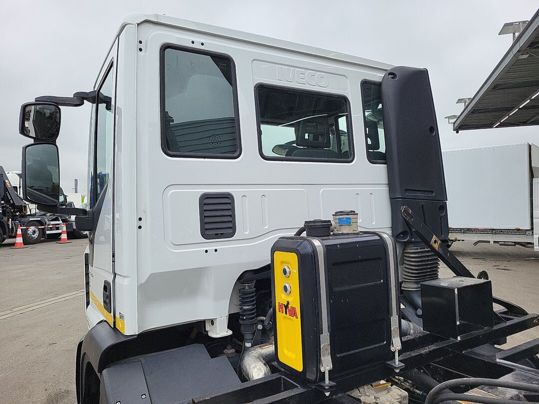 Iveco EuroCargo ML120E22 4x2 EuroCargo ML120E22 4x2, City-Abroller - Kamion sa hidrauličnom kukom: slika 2 Iveco EuroCargo ML120E22 4x2 EuroCargo ML120E22 4x2, City-Abroller - Kamion sa hidrauličnom kukom: slika 2