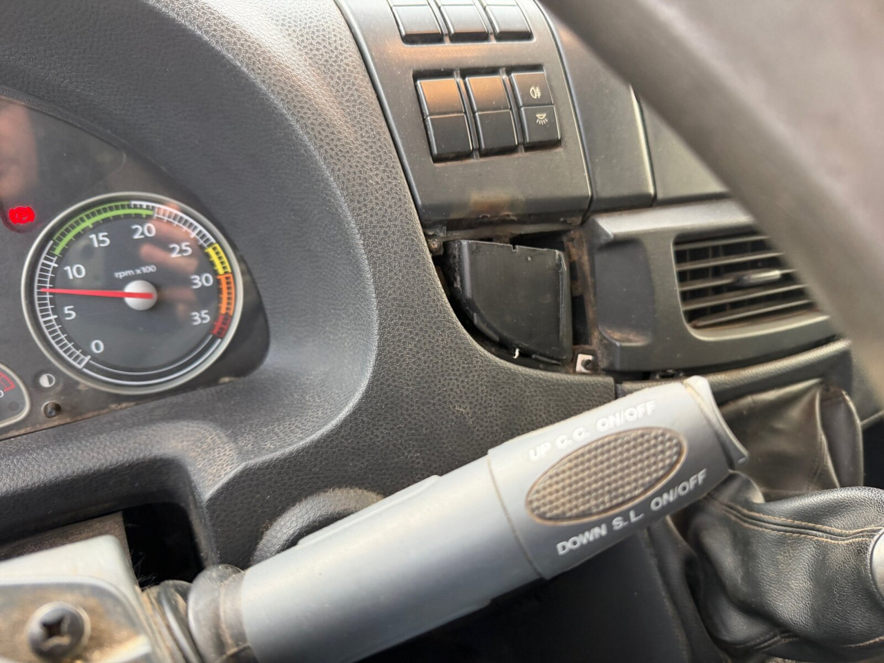 Iveco EuroCargo ML75E16 4x2 EuroCargo ML75E16 4x2, City-Abroller - Kamion sa hidrauličnom kukom: slika 5 Iveco EuroCargo ML75E16 4x2 EuroCargo ML75E16 4x2, City-Abroller - Kamion sa hidrauličnom kukom: slika 5