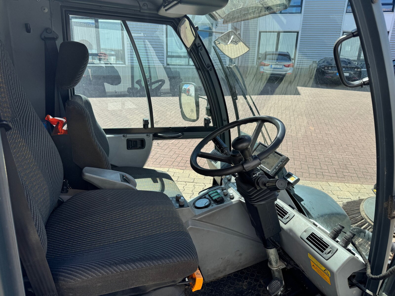 Hako Multicar Citymaster 2000 3B Kehrmaschine 4x2 Multicar Citymaster 2000 3B Kehrmaschine 4x2 - Kamion: slika 3 Hako Multicar Citymaster 2000 3B Kehrmaschine 4x2 Multicar Citymaster 2000 3B Kehrmaschine 4x2 - Kamion: slika 3