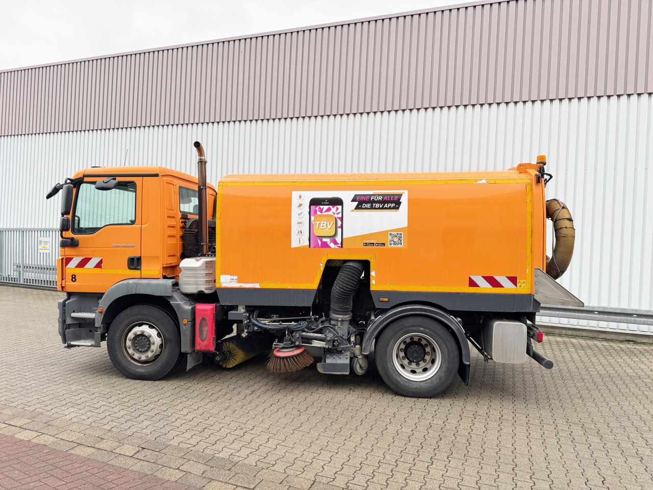 MAN TGM 18.250 4X2 BB TGM 18.250 4X2 BB, Kehrmaschine Brock SL200/2 - Kamion: slika 2 MAN TGM 18.250 4X2 BB TGM 18.250 4X2 BB, Kehrmaschine Brock SL200/2 - Kamion: slika 2