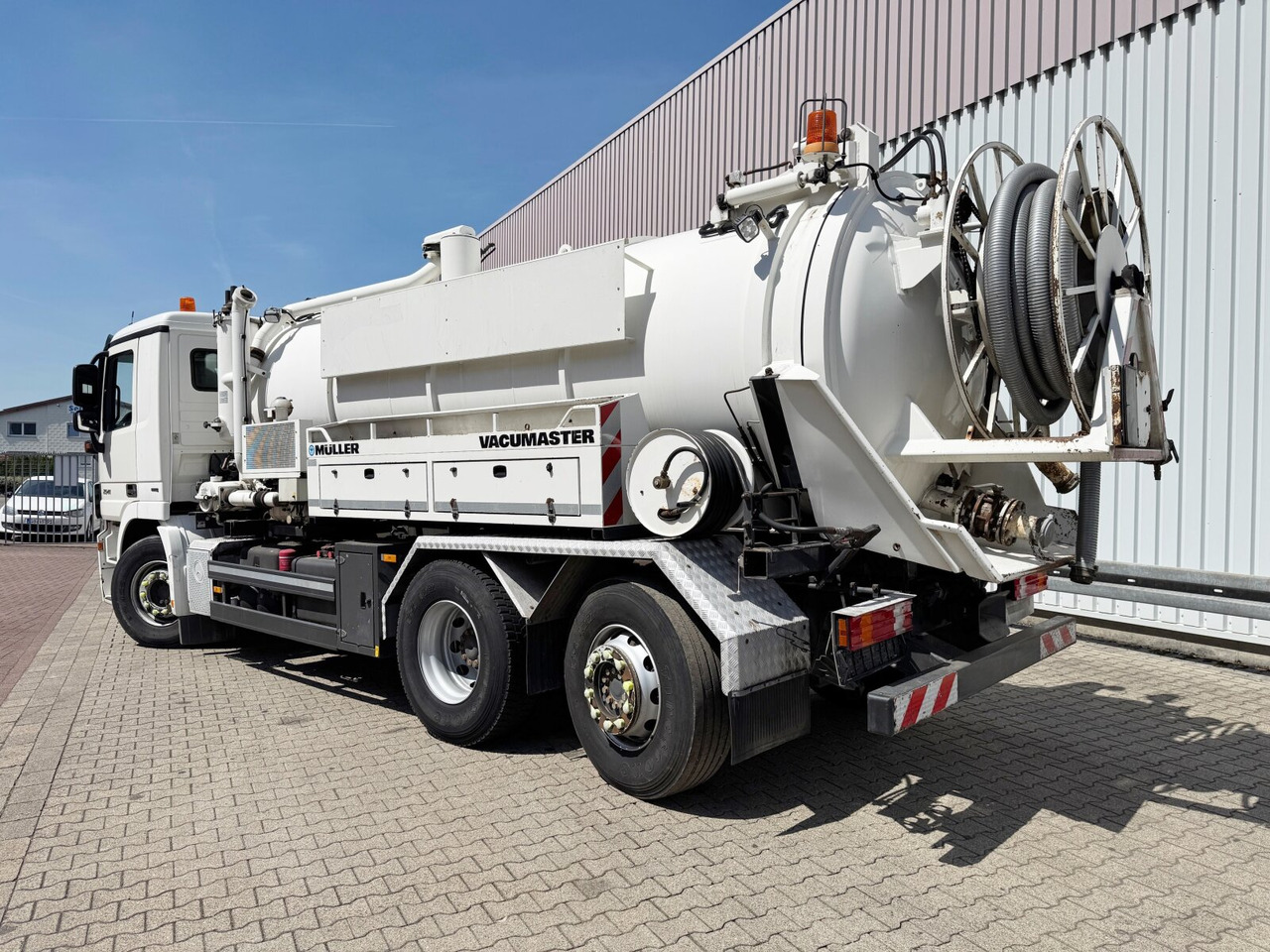 Mercedes-Benz Actros 2541 L 6x2 Actros 2541 L 6x2, Müller Saug-/Spülwagen ca. 12m³, Widi-Platte, Lift-/Lenkachse - Kamion: slika 5 Mercedes-Benz Actros 2541 L 6x2 Actros 2541 L 6x2, Müller Saug-/Spülwagen ca. 12m³, Widi-Platte, Lift-/Lenkachse - Kamion: slika 5