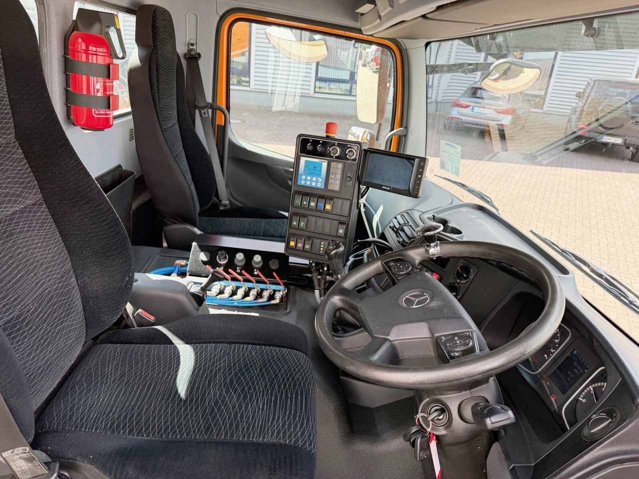 Mercedes-Benz Atego 1524 LKO 4x2 Atego 1524 LKO 4x2, Kehrmaschine FAUN Viajet 6RH - Kamion: slika 4 Mercedes-Benz Atego 1524 LKO 4x2 Atego 1524 LKO 4x2, Kehrmaschine FAUN Viajet 6RH - Kamion: slika 4