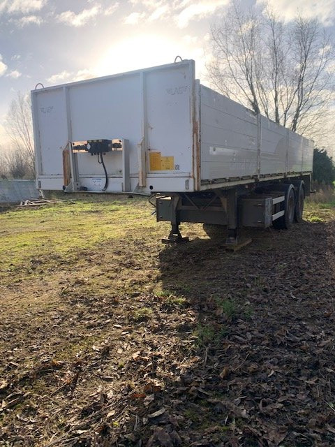 Plato poluprikolica Lag - LAG: slika 12