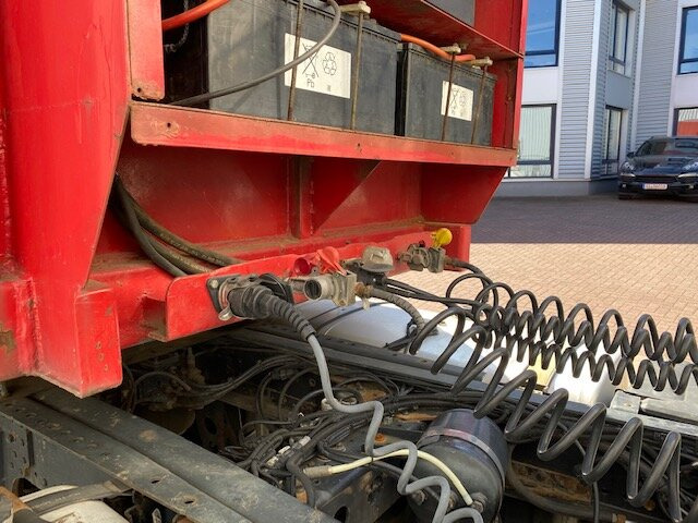 Langendorf SATUE 20/24 SATUE 20/24 mit durchgehender hydr. Rampe - Niska poluprikolica za prevoz: slika 4 Langendorf SATUE 20/24 SATUE 20/24 mit durchgehender hydr. Rampe - Niska poluprikolica za prevoz: slika 4